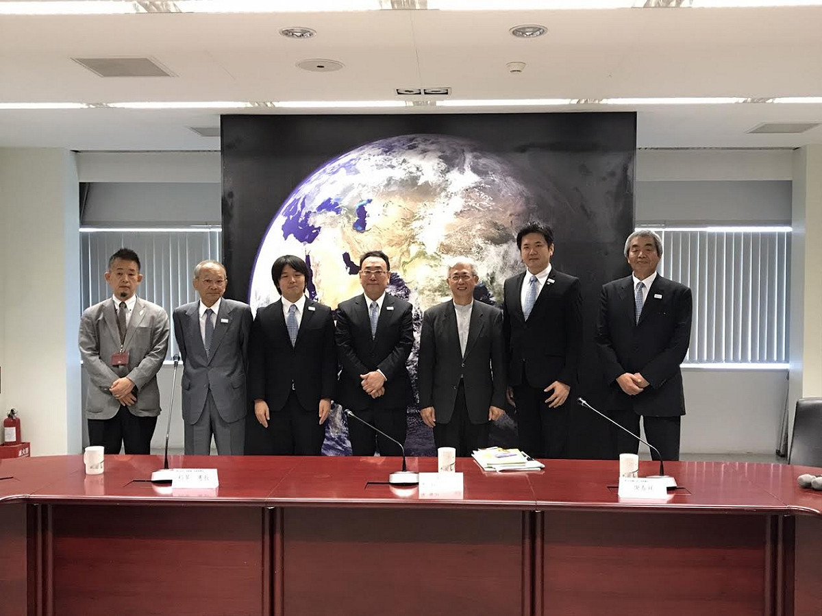 日本常滑市商工會議所(簡稱台中IMC)由顧問篠原徹及團長稻葉憲辰、事務局長中山勝比古等人率團拜會台中市府，台中市觀旅局長陳盛山接待並邀請常滑市參與2018年台中花博日本常滑市商工會議所(簡稱台中IMC)由顧問篠原徹及團長稻葉憲辰、事務局長中山勝比古等人率團拜會台中市府，台中市觀旅局長陳盛山接待並邀請常滑市參與2018年台中花博， 圖:台中市府提供
