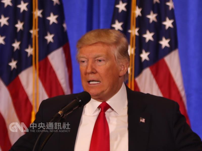 包括聯邦參院軍事委員會主席馬侃（John McCain）在內，共8位聯邦參議員23日聯名致函給川普，盼勿推遲對台軍售。 圖 : 中央社