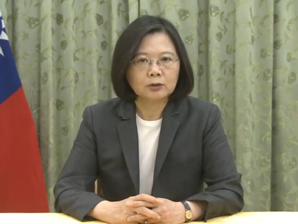 今（25）日是全世界17億穆斯林教友的開齋節，台灣各地都有開齋節的相關活動，蔡英文總統也一早於她個人臉書po影片祝賀。 圖:翻攝自蔡英文臉書