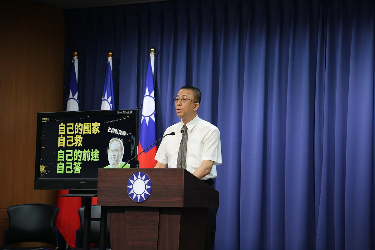 國民黨文傳會副主委胡文琦今（26）天表示，若如同林全所言，中國所講的「一中原則」就是要消滅中華民國，那為何國民黨執政的八年，台灣可以參與多項的國際組織與活動？ 圖：國民黨部提供