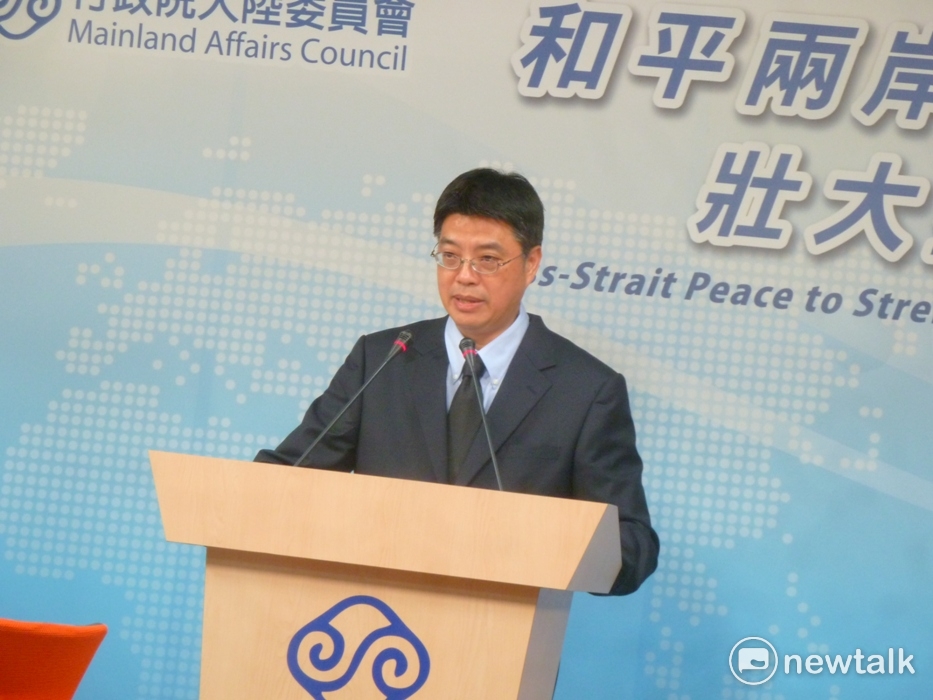 陸委會副主委、發言人邱垂正表示，支持香港的民主自由和穩定繁榮，是政府一貫的立場。 圖：謝莉慧/攝