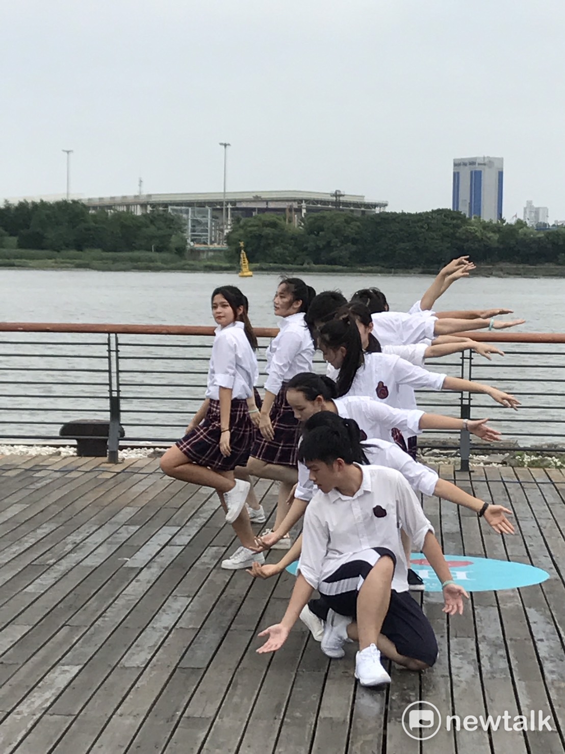 兩市街舞表演分別由台北的建中、北一女、景美女及上海方的南洋模範、華東師範大學附屬中學、建平中學，兩市各3所高中。 圖：周煊惠／攝