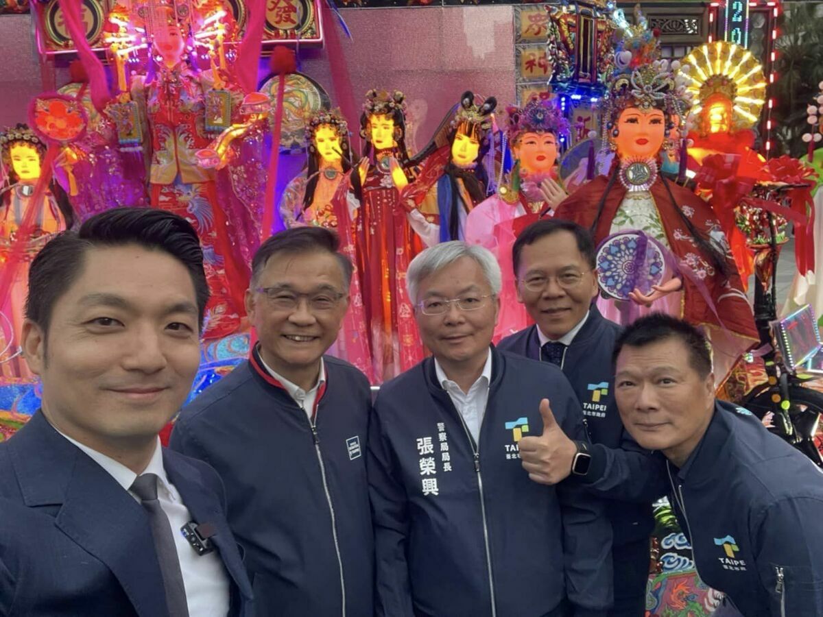 2024台北燈節展區自中華路沿線到北門，蔣萬安歡迎民眾來逛逛。 圖：翻攝自蔣萬安臉書