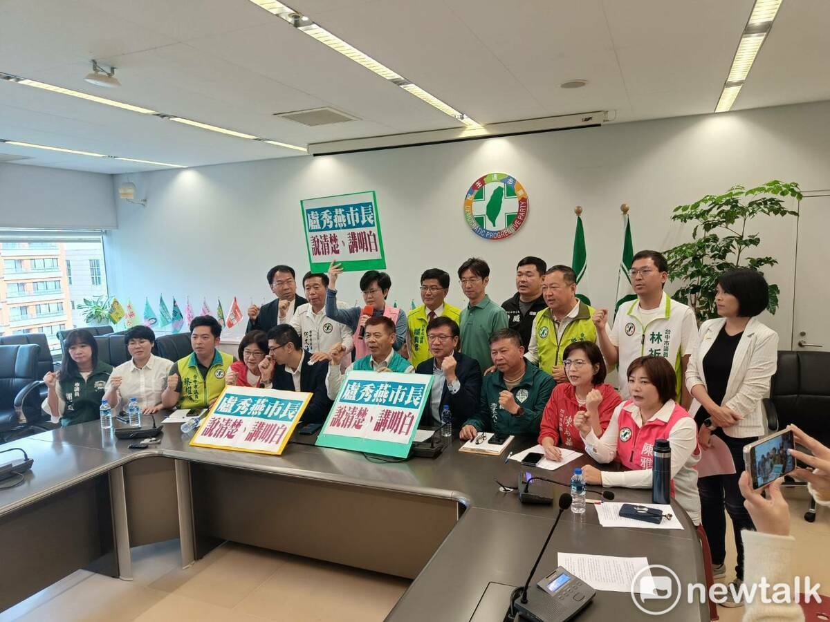 台中市議會民進黨團要求盧秀燕應該到市議會說明。 唐復年/攝