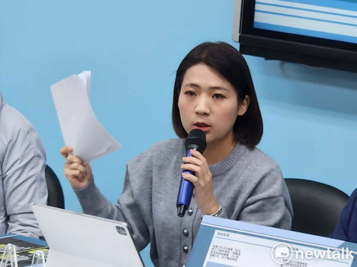 國民黨立委徐巧芯揭露吹哨者提供的海巡人員完整報告。 圖：黃建豪/攝（資料照）