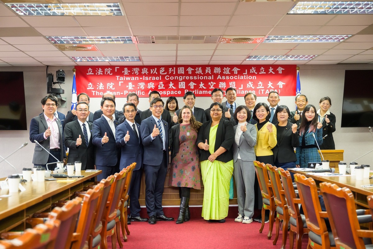 民進黨立委鍾佳濱在在立法院成立台灣與以色列國會議員聯誼會。 圖：立法委員鍾佳濱辦公室提供