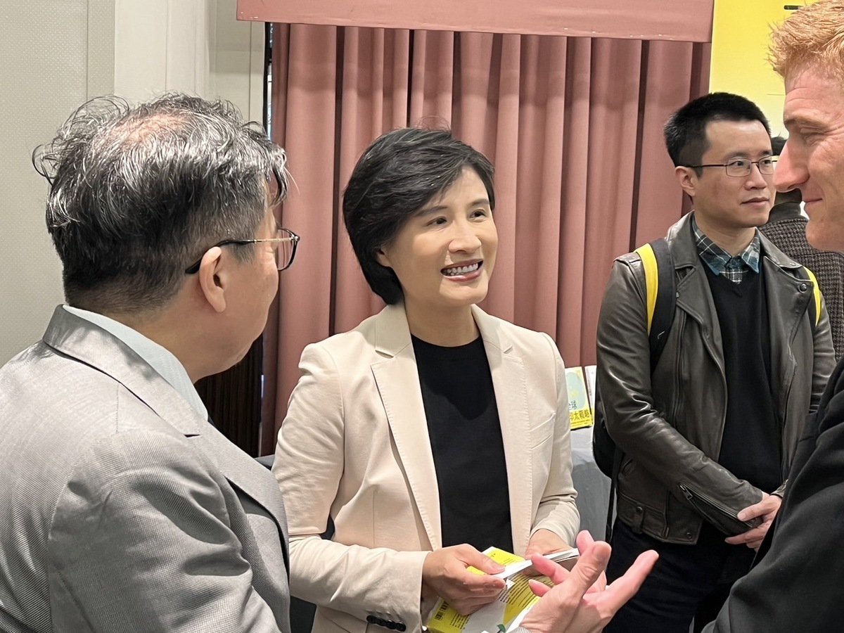 青平台基金會董事長鄭麗君針對接任閣揆議題表示，現階段熱衷於民間推動智庫。 圖：金大鈞/攝