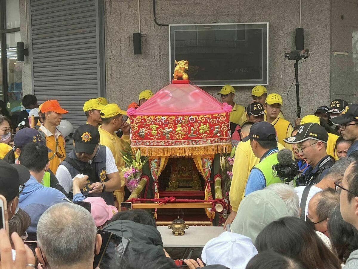 今年苗栗通霄鎮白沙屯拱天宮媽祖將於3月18日起駕，展開9天8夜的徒步進香之旅。(去年進香活動示意圖) 圖：取自白沙屯拱天宮臉書