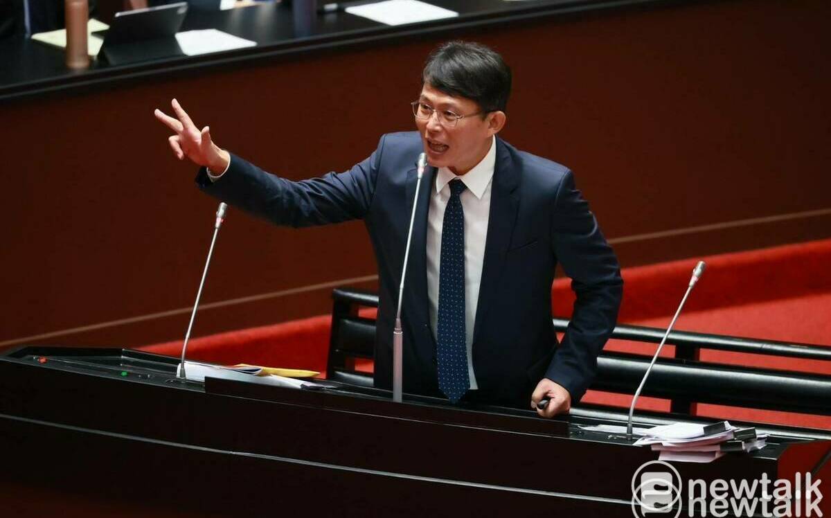 立院初審通過國會改革法案 黃國昌：民進黨跳票8年毫無反省應道歉