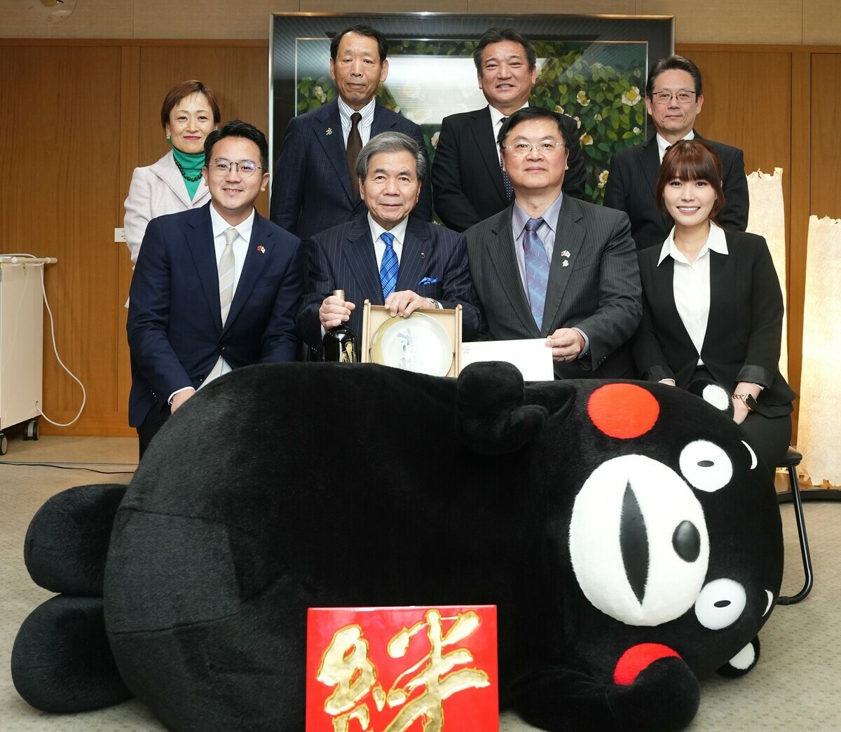 羅達生(前排右二)與蒲島郁夫(前排左二)強調深化雙邊情誼。 圖：高雄市行國處/提供