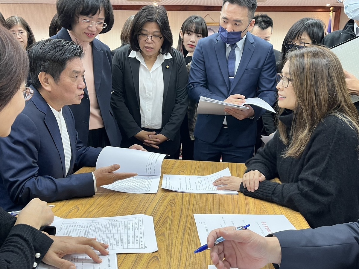 立法院內政委員會召委由無黨籍高金素梅、民進黨籍吳琪銘擔任。 圖：金大鈞/攝