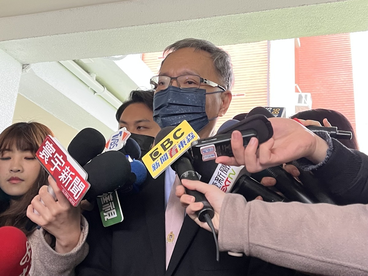 外界擔憂縮短中配入籍年限造成健保負擔，薛瑞元認為應擔心依親家屬的部分。 圖：金大鈞/攝