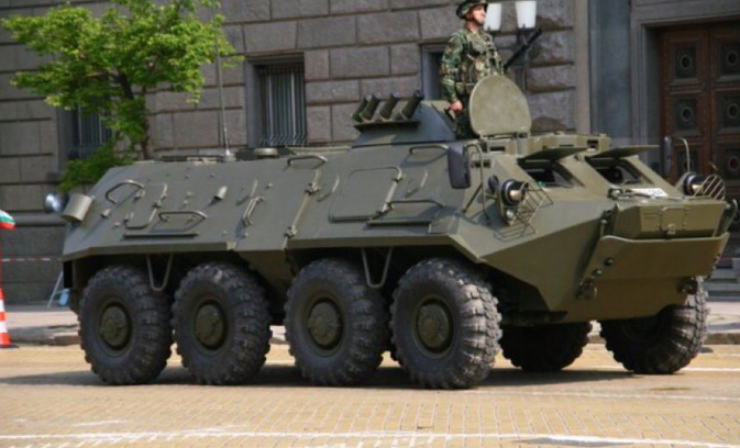 保加利亞將在未來幾天內，向烏克蘭派遣 100 輛BTR 裝甲運兵車。 圖：翻攝自 Visegrád 24 X（前推特）帳號