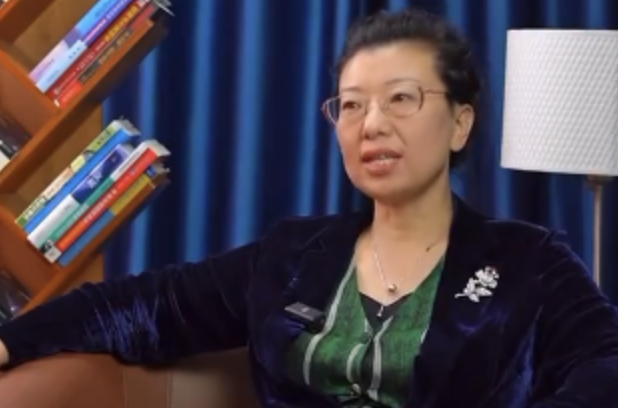 中國財稅專家粒子老師。 翻攝自 粒子金融管控 影片截圖