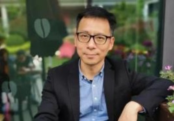上海同濟大學教授，同時也是一位作家的張生認為「現在不說話，以後就會有更多作家，包含自己會因言獲罪」。 圖：翻攝自百度百科