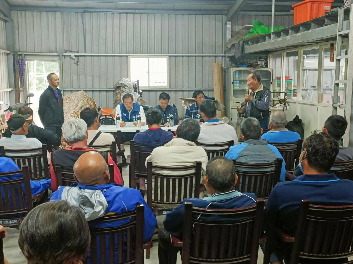 屏東百香果農訴願活動邀蘇清泉出席。 圖：蘇清泉服務處/提供