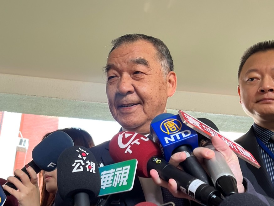 據傳中國海警船闖東部24海哩，國防部長邱國正澄清一切正常巡弋沒跨越。 圖：金大鈞/攝