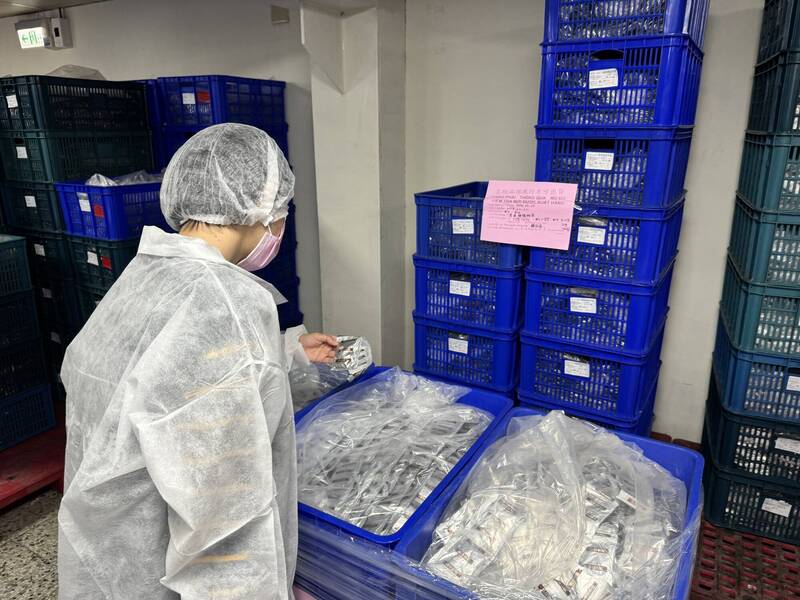 彰化縣衛生局稽查發現，業者在蔥包及油包這2項產品有使用微量辣椒粉。 圖：彰化縣衛生局提供