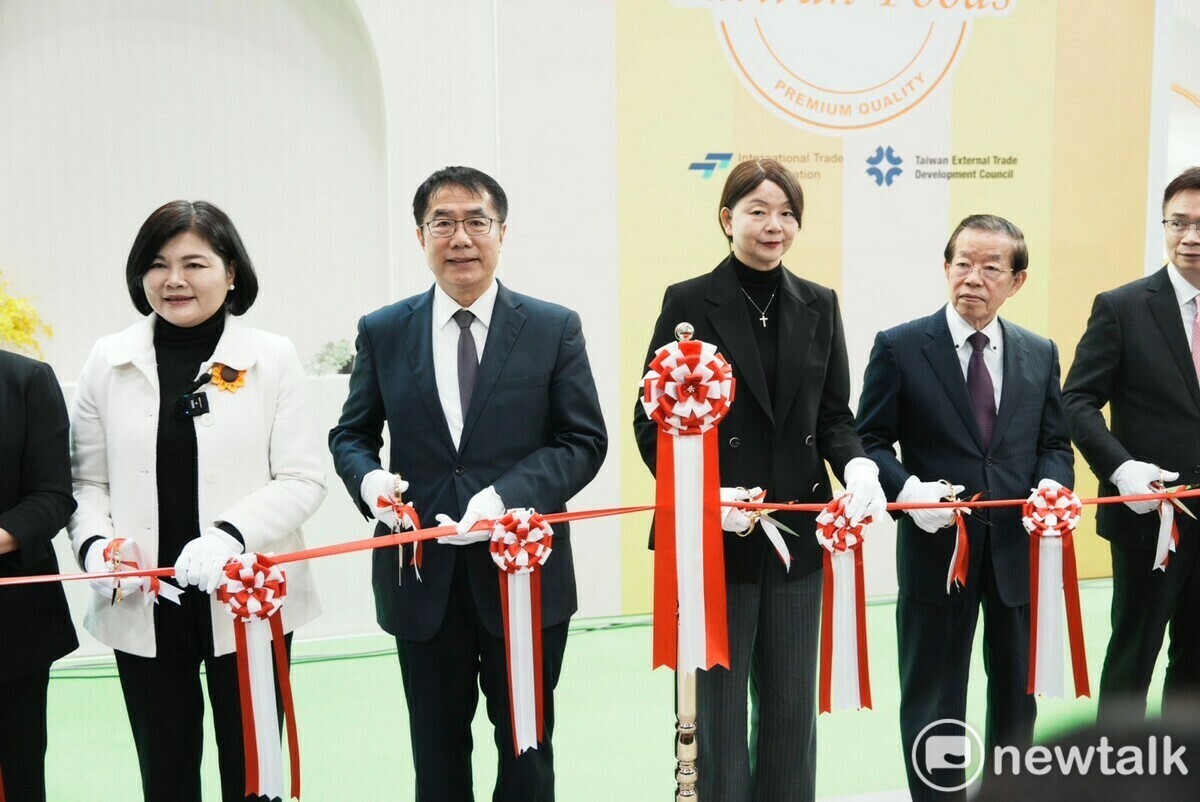 台南市長黃偉哲參加東京食品展台灣館開幕儀式。 圖：台南市政府提供