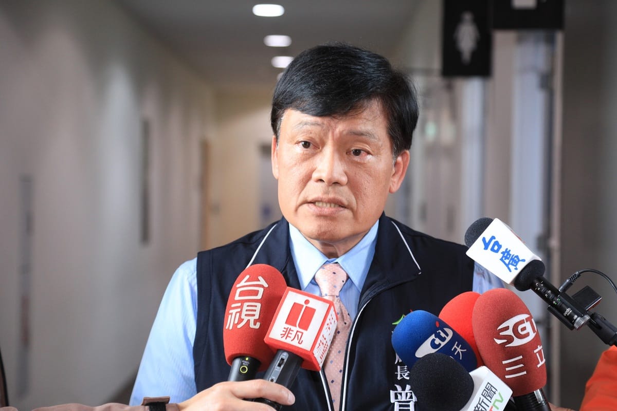 衛生局長曾梓展說明，並非所有檢驗過程都要逐步錄影。 圖：台中市政府/提供