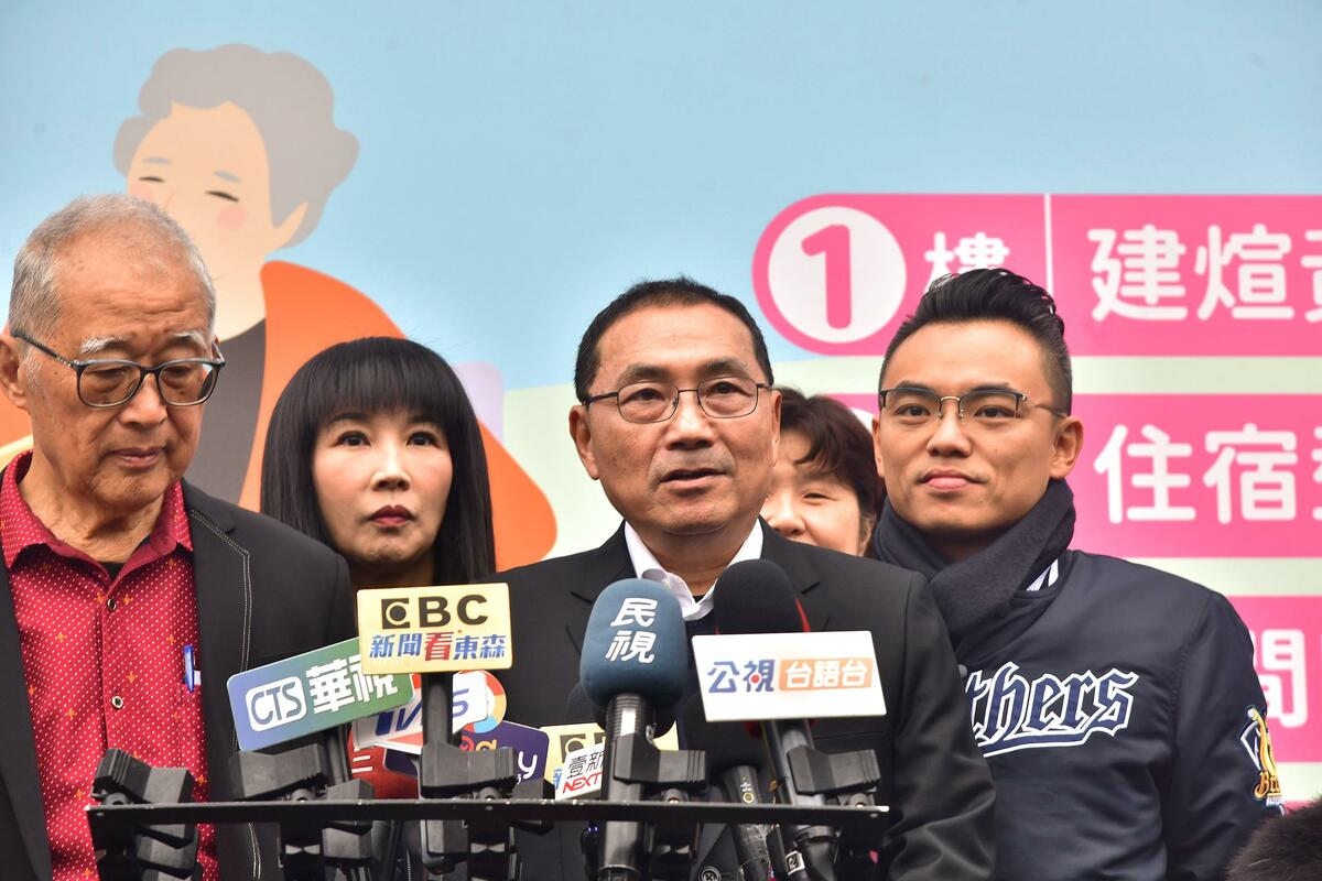 侯友宜表示，醫療掛號費用一定要在兼顧醫療品質及人民需求上取得平衡，若要調整，盼照衛生局公告規定清楚告知民眾。 圖：新北市政府/提供