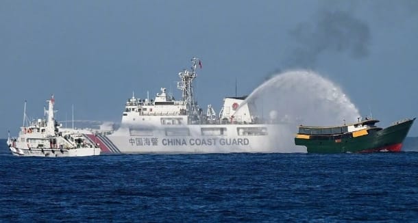 金門 2 釣客 17 日出海釣魚失聯，之後被中國海警救起。 圖 : 翻攝自騰訊網