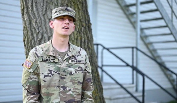 美國陸軍中士舒爾茲（Korbein Schultz）被指控向中國洩漏國防機密資訊，他13日認罪。 圖：翻攝自OSINTdefender/X