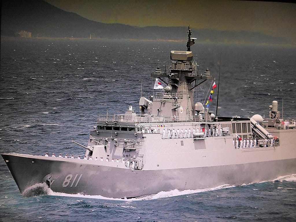 南韓海軍「仁川級」(Incheon class)多用途巡防艦。 圖：翻攝維基百科/公有領域/Roakr