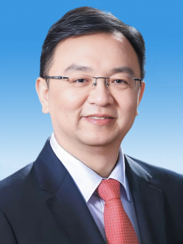 中國電動車企業比亞迪董事長王傳福，遭到松散汽車創辦人張小雷舉報，稱他在婚內出軌比亞迪女高管，小三與兩名私生子都在美國生活。 圖：翻攝自 百度百科