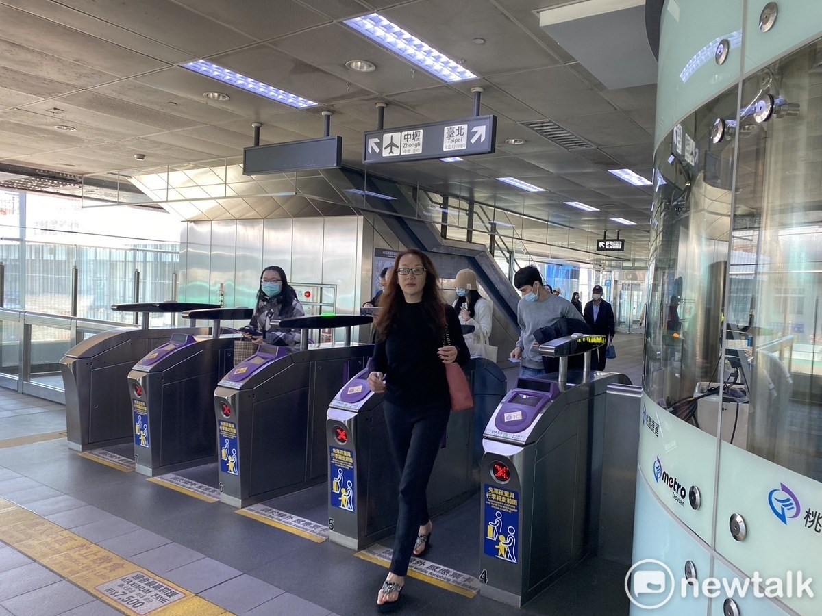 機捷運量在政院推出TPASS通勤月票後大幅提升85％。 圖：林昀真/攝