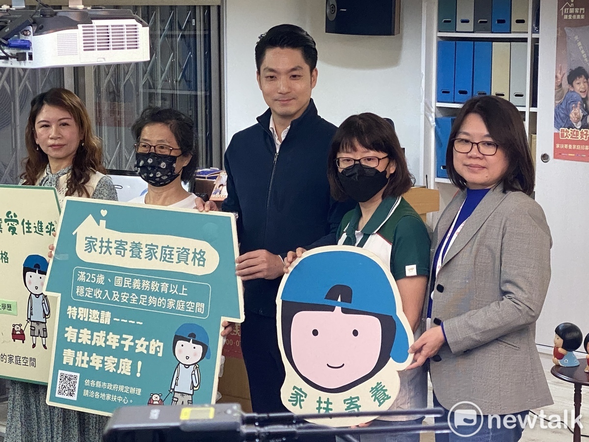 台北市長蔣萬安與社會局長姚淑文今參訪家扶中心。 圖：周煊惠 / 攝