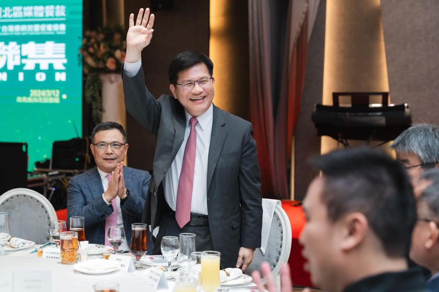 林佳龍受邀出席台灣連鎖加盟促進協會春酒。 圖：翻攝自林佳龍臉書