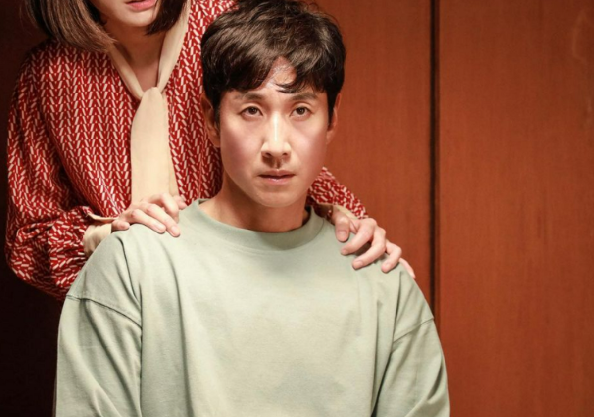 李善均去年遭到酒店女室長金女及前演員朴女勒索3億5千萬韓元（約830萬元新台幣），最終選擇輕生。主謀金女及朴女被控勒索、勒索未遂等多項罪名，並於今（14）日迎來第一次開庭。 圖：翻攝自HODU&amp;U娛樂IG