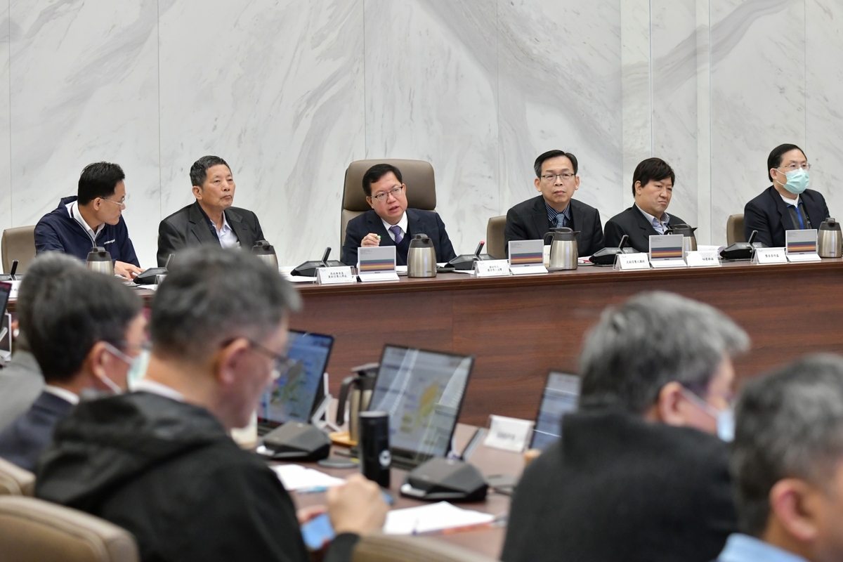 行政院副院長鄭文燦主持行政院推動桃園航空城核心計畫專案小組第24次委員會。 圖：行政院提供
