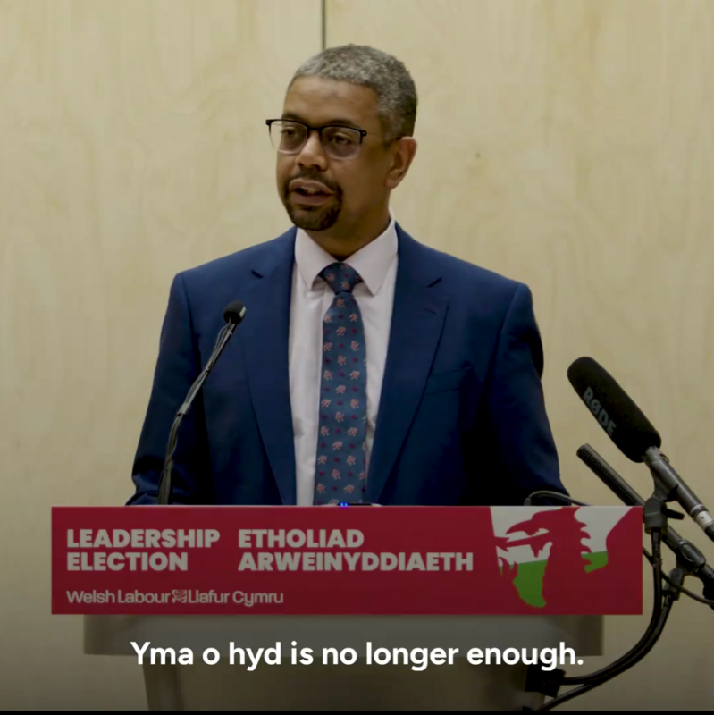 沃恩·格辛（Vaughan Gethin）日前在威爾斯工黨領袖選舉中獲勝，英國媒體指出，這意味著英國政府將首次出現沒有白人男性政府領導人的情況。 圖 : 翻攝自X帳號@vaughangething