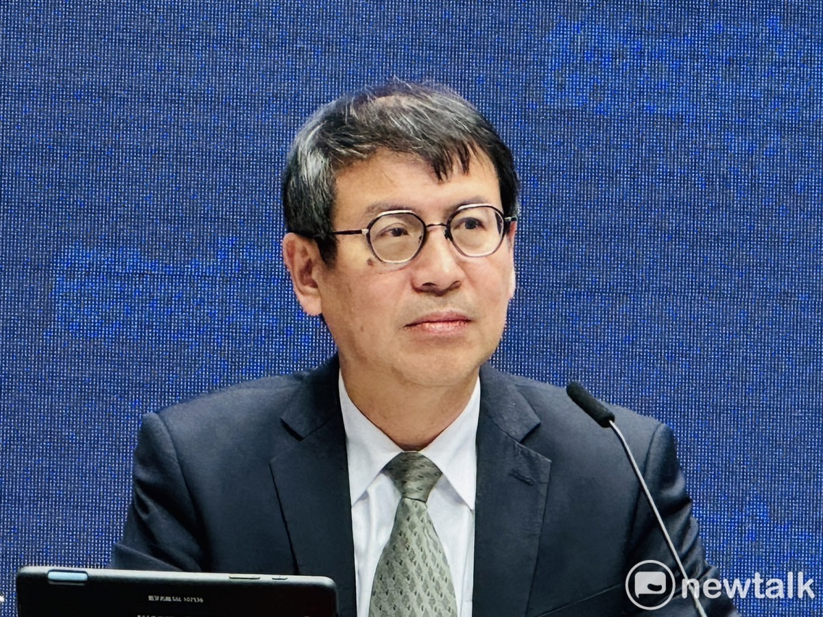 行政院發言人林子倫今（21）日主持院會後記者會時表示，行政院撥補台電的經費應在1000億以上，但詳細數額要等精算後才能確定。 圖：謝莉慧/攝