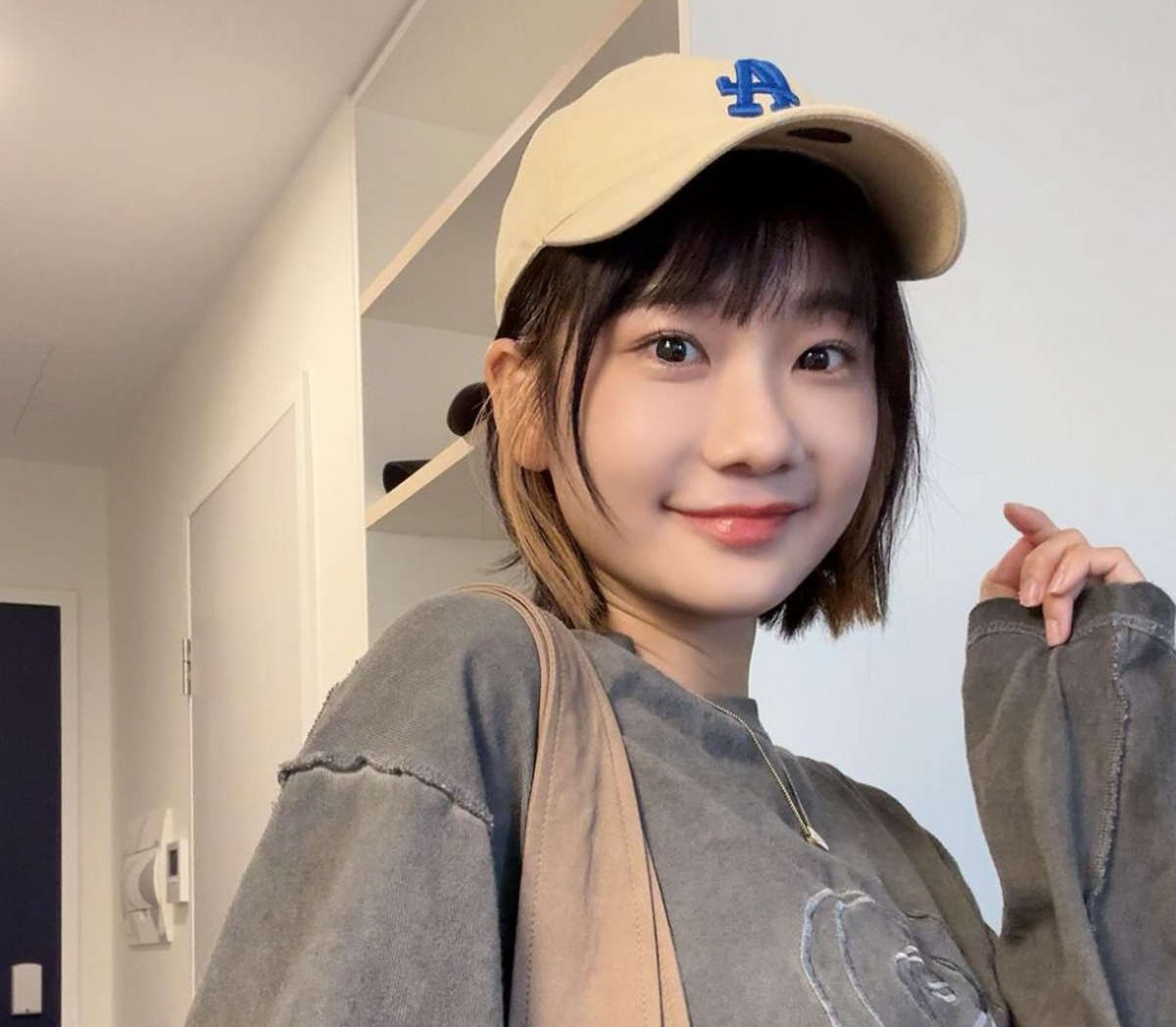 愛莉莎莎在總統選舉結束後，貼出多篇未經證實的影片質疑作票，事後遭到中選會依妨害名譽提告。 圖：翻攝自愛莉莎莎IG