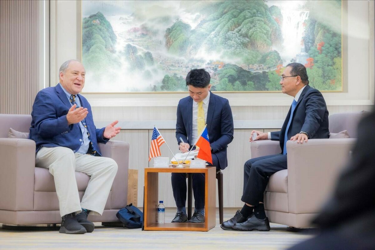 蒙哥馬利郡郡長艾瑞奇（Marc Elrich）拜會新北市長侯友宜，雙方就招商發展、環境保育及智慧城市等議題進行交流。 圖：新北市政府/提供