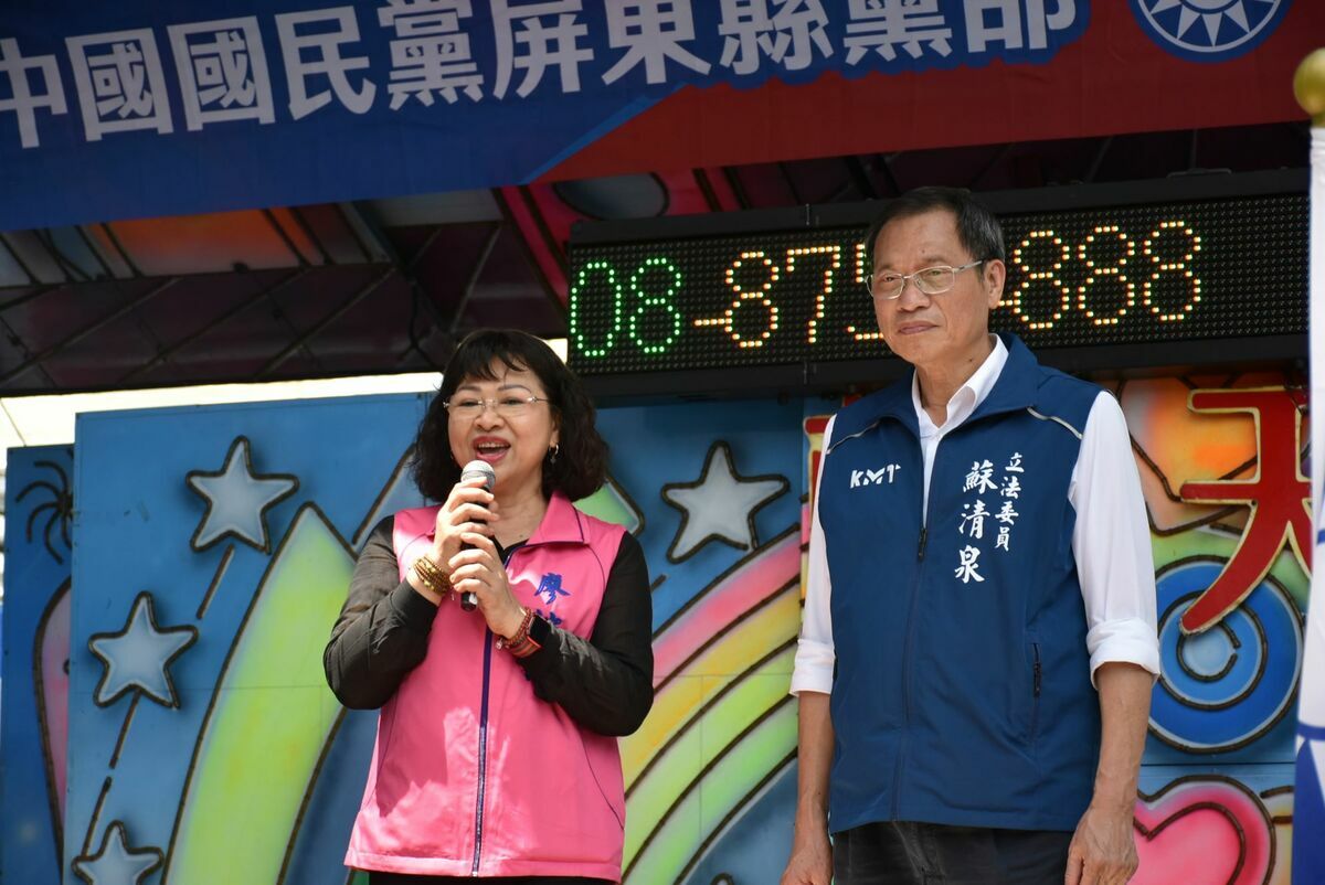 功成身退的廖婉汝(左)推崇蘇清泉(右)是最佳主委人選。 圖：孫家銘攝