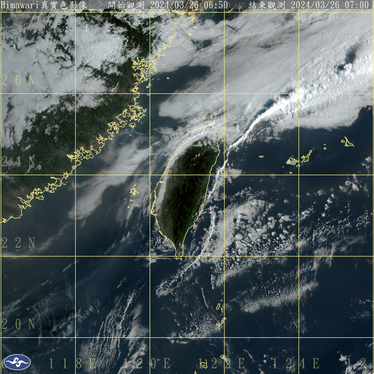 受到鋒面通過與東北季風增強影響，今天北部、東半部將有局部短暫陣雨，但是水氣不多，鋒面微弱，只有微降雨；其他地區則是多雲到晴。 圖：中央氣象署／提供