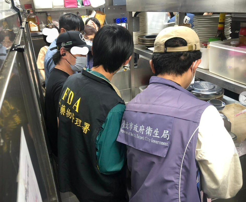 寶林茶室傳嚴重食安事件，王必勝表示，食藥署邀請毒物專家等介入調查，並攜手台北市衛生局共同處理此一事件。 圖：翻攝自王必勝臉書專頁