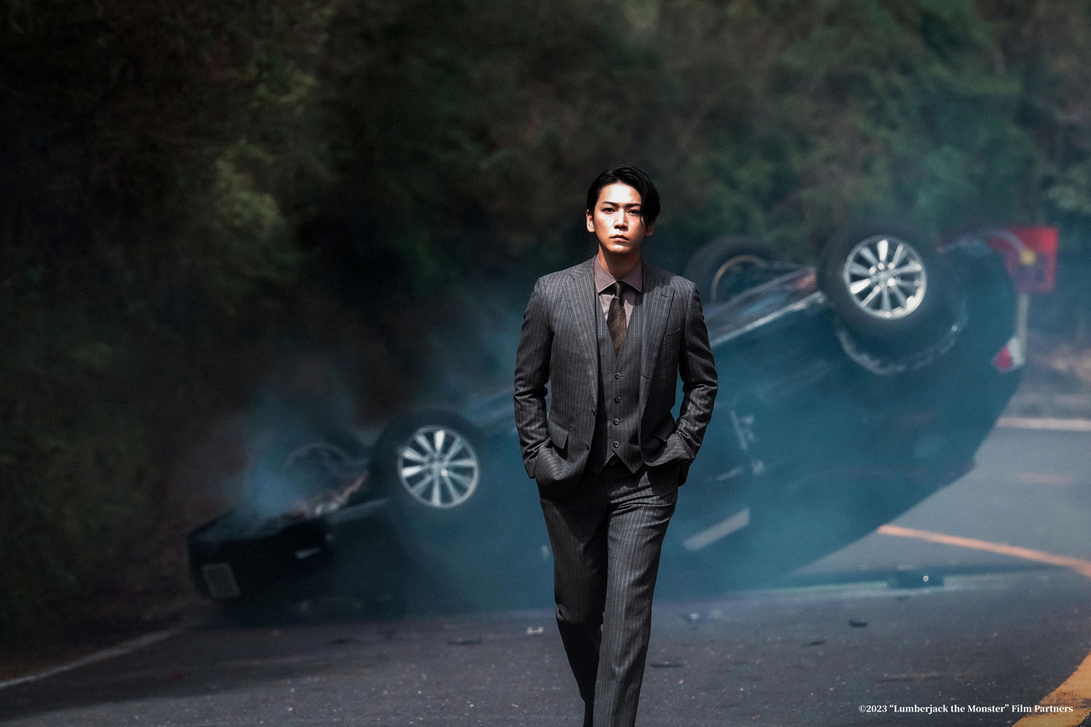 《怪物樵夫》劇情講述由龜梨和也主演，患有精神疾病的雙面律師，與犯下多起駭人案件的面具殺人魔進行生死拉鋸的故事。 圖：網銀國際影視／提供