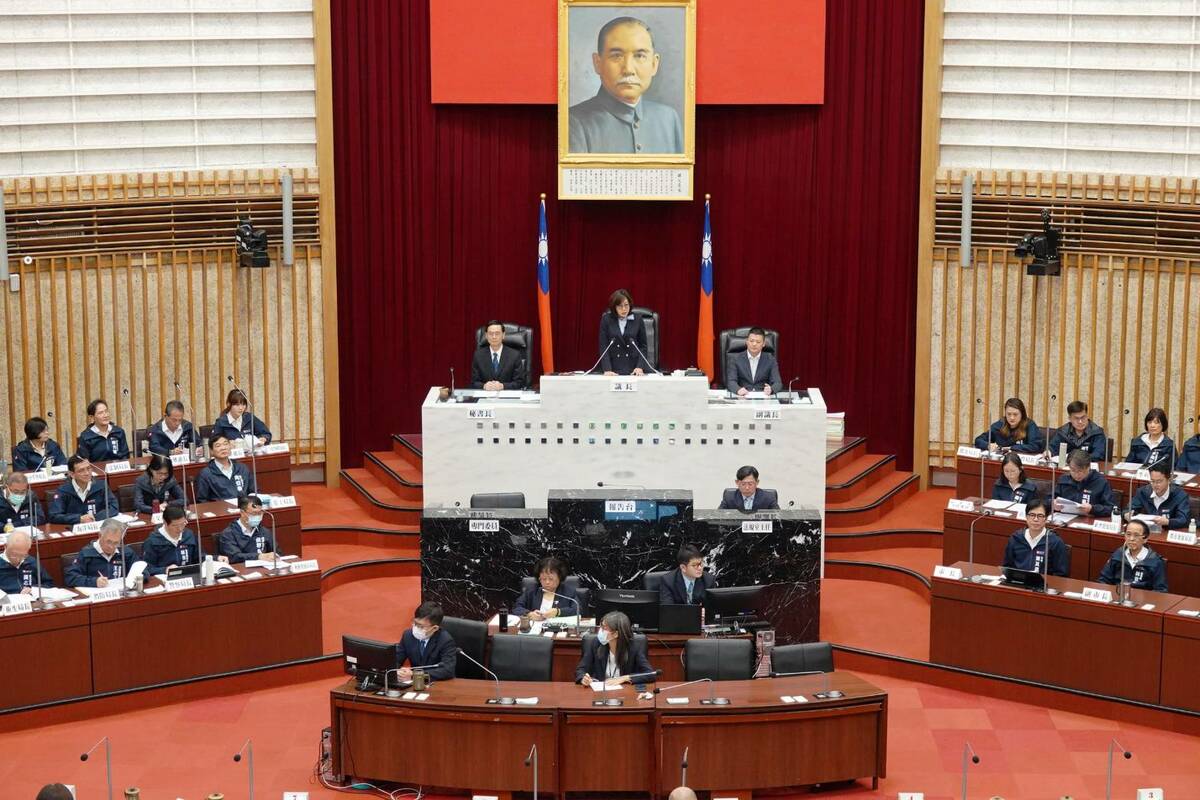 高雄市議會第4屆第3次定期大會開議。 圖：高雄市議會/提供