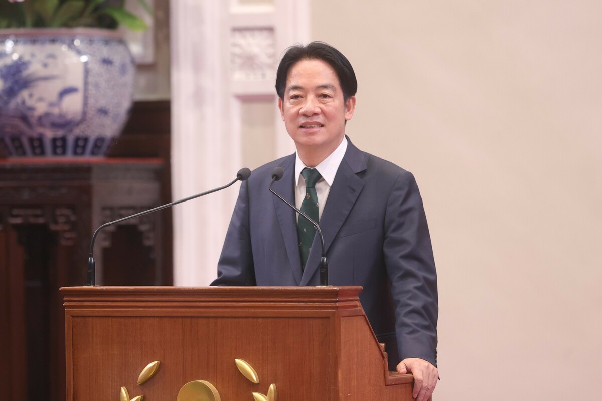 賴清德在上任前60天啟動「國家希望工程」國政藍圖社會溝通，除展開一系列「信賴新政，穩健交棒」產業交流，也自上周起推動「健康台灣論壇」。 圖：總統府提供