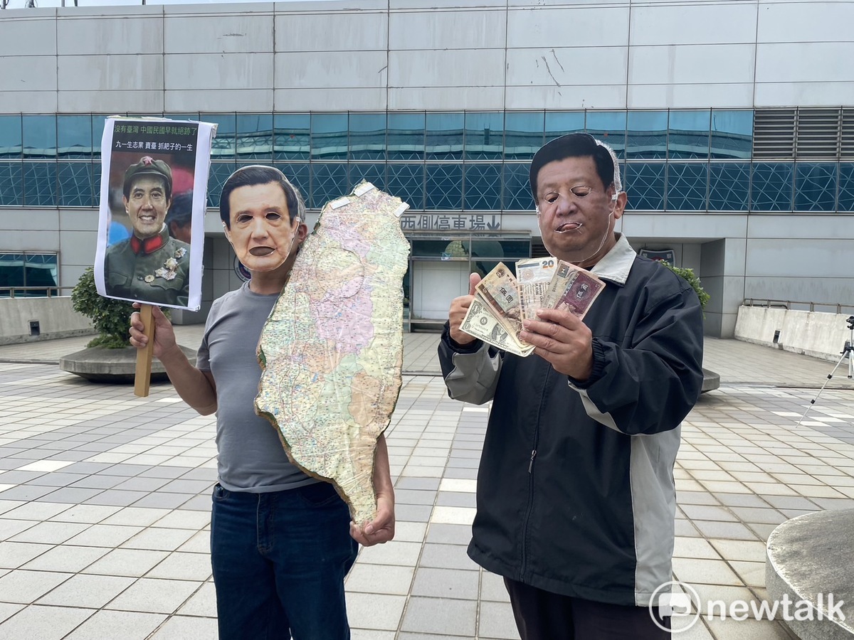 「台灣國」喊話馬英九不要當賣國賊，切莫成為歷史罪人。 圖：林昀真/攝