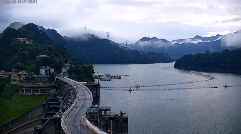 這週2波鋒面通過，減緩全台水庫水情，預估4月22日至25日下午，全台水庫降雨效益達6042萬噸水。(圖為水庫示意圖)  圖：北區水資源局／提供