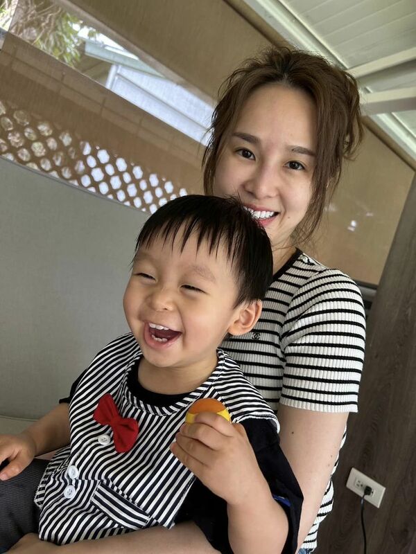 主播張齡予今（6）日在 Facebook（臉書）向黃子佼喊話：「宣布永久退出公眾眼光，承諾不會復出演藝圈。」 圖：取自張齡予臉書