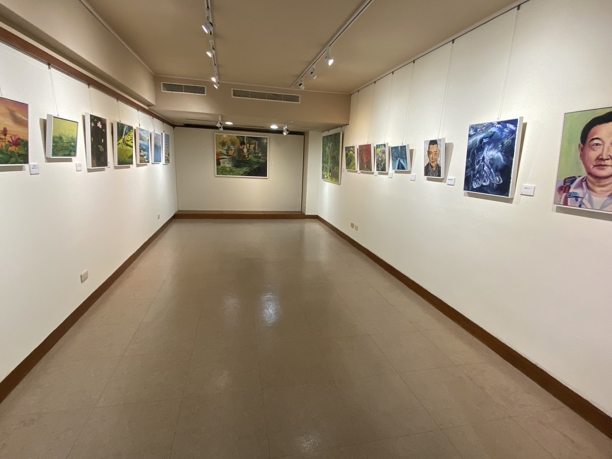 胡嘉蕙「讓社會處處有溫暖」油畫個展。 圖：孫家銘攝