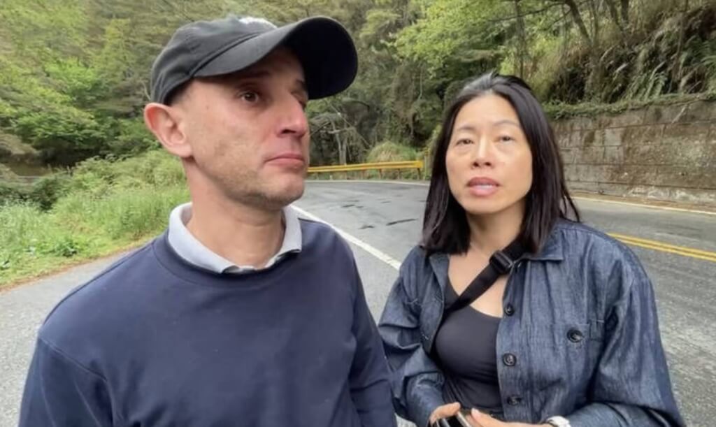 花蓮地震，太魯閣園區內落石坍方嚴重，希臘籍遊客Dimitris Belbas（左）在白楊步道救出多人，他7日受訪表示，當時只想讓身邊的人脫困，只是做該做的事情，不是什麼英雄。（民眾提供） 圖：中央社