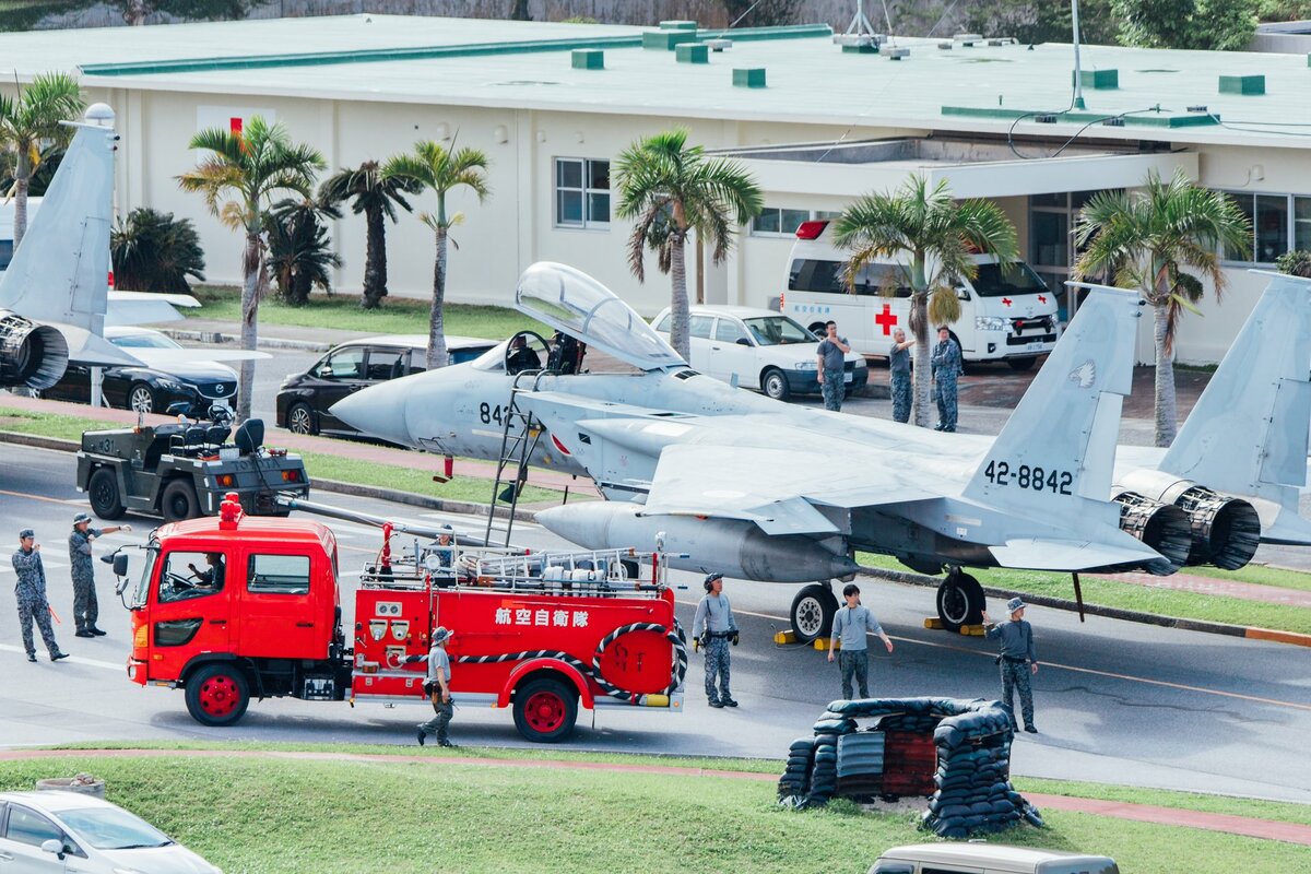 日本航空自衛隊有吸取松島基地的教訓，贏得許多日本人民的讚賞。 圖：翻攝自 @Naha_AirBase X 帳號